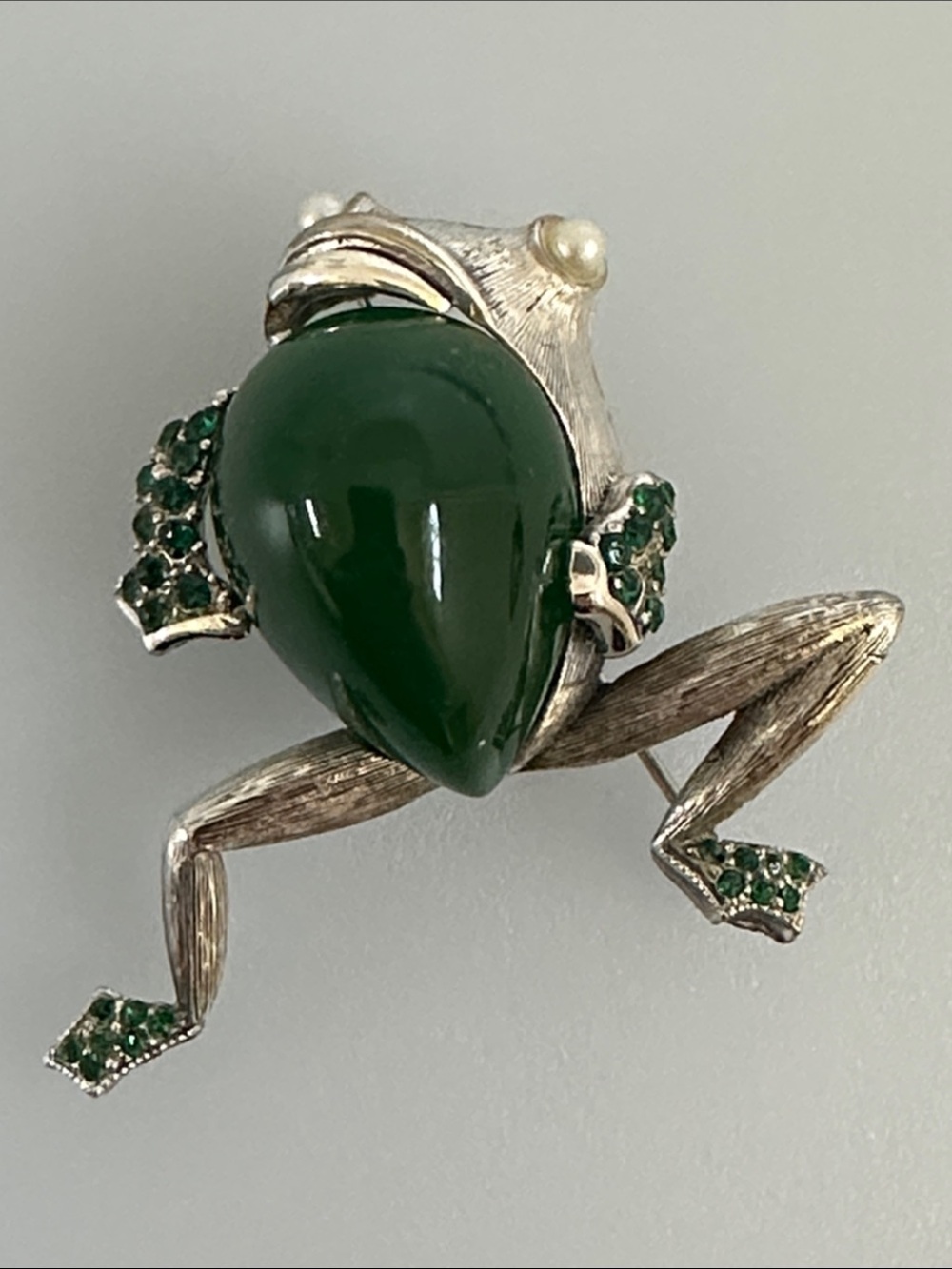 JORIATONI Vintage Green Frog Brooch Pin with Green Stone Jewelry